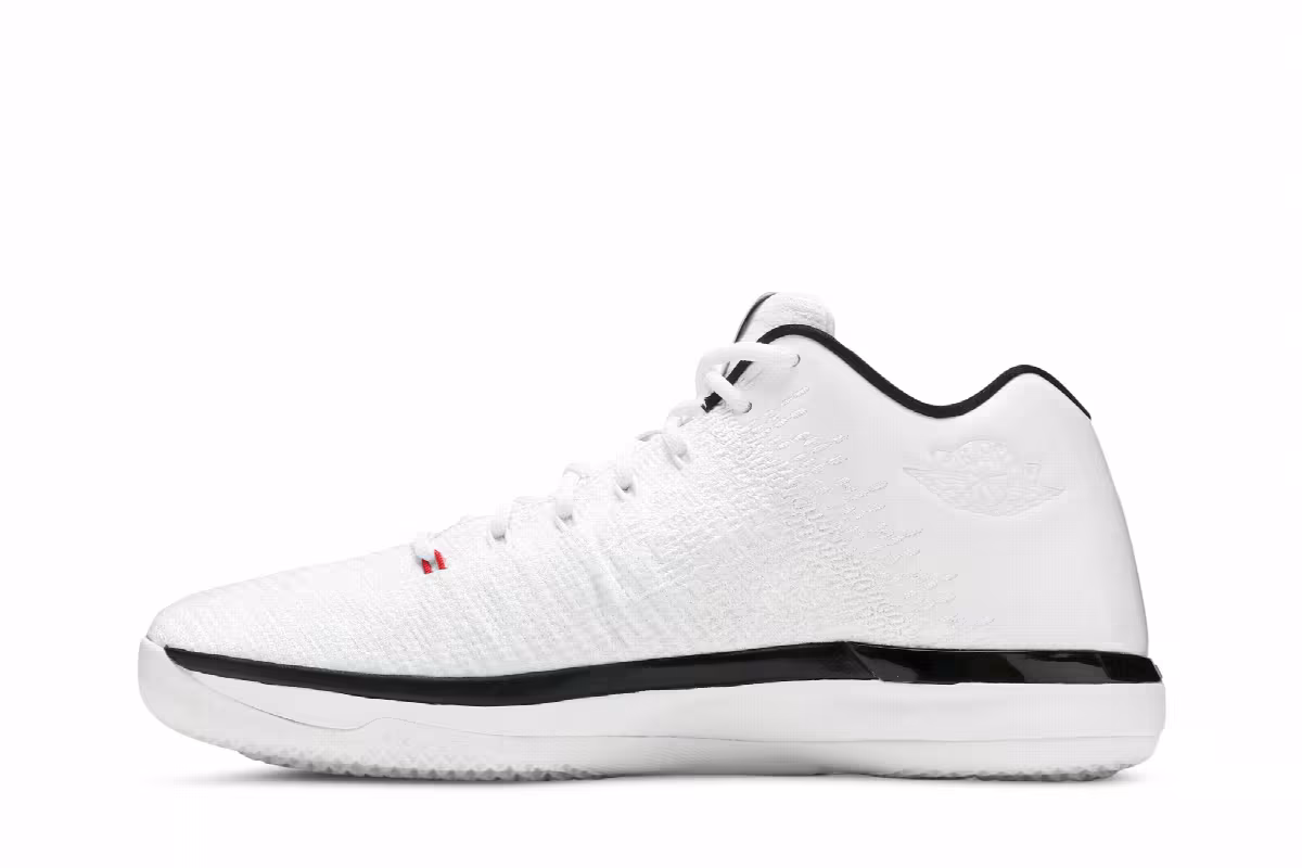 Air Jordan 31 Low Bulls, view 4