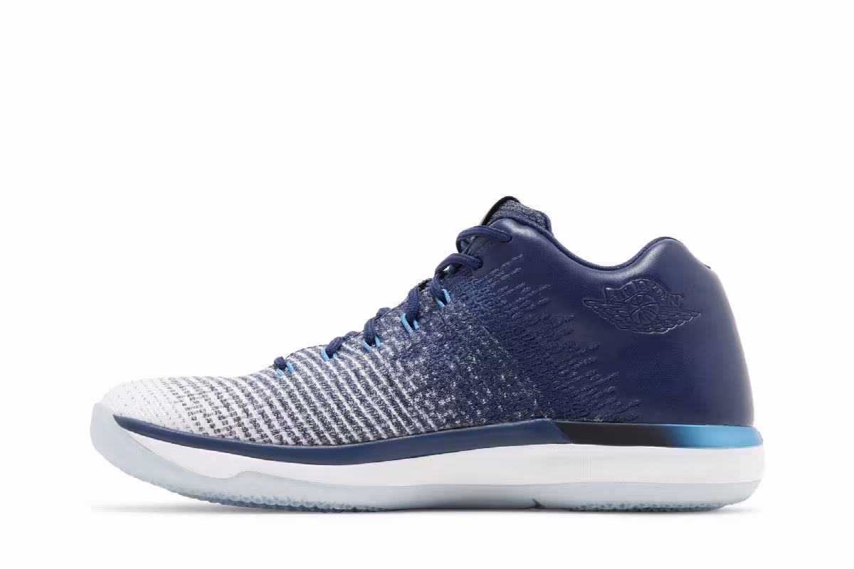 Air Jordan 31 Low UNC, view 4