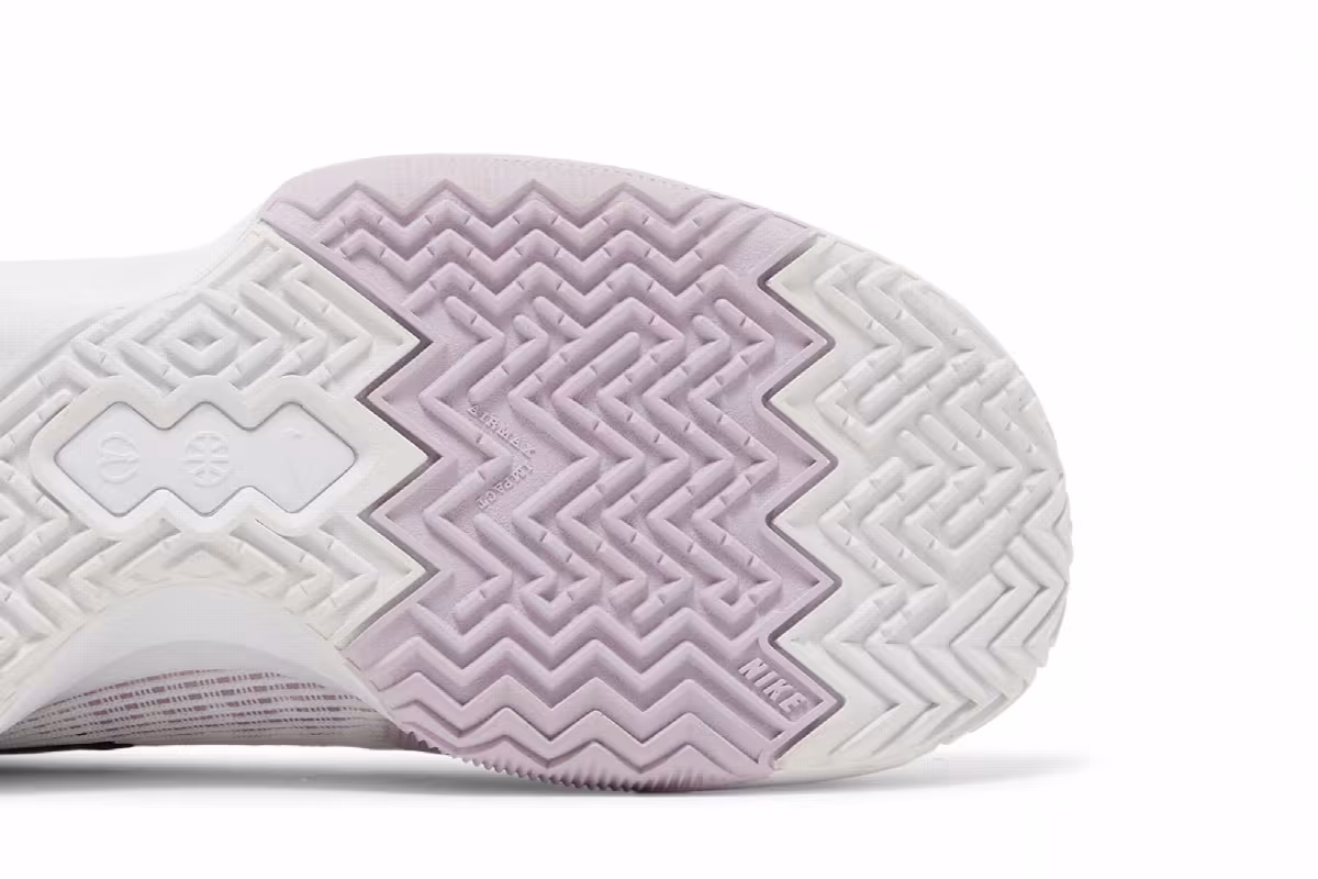 Nike Air Max Impact 3 White Doll, view 6