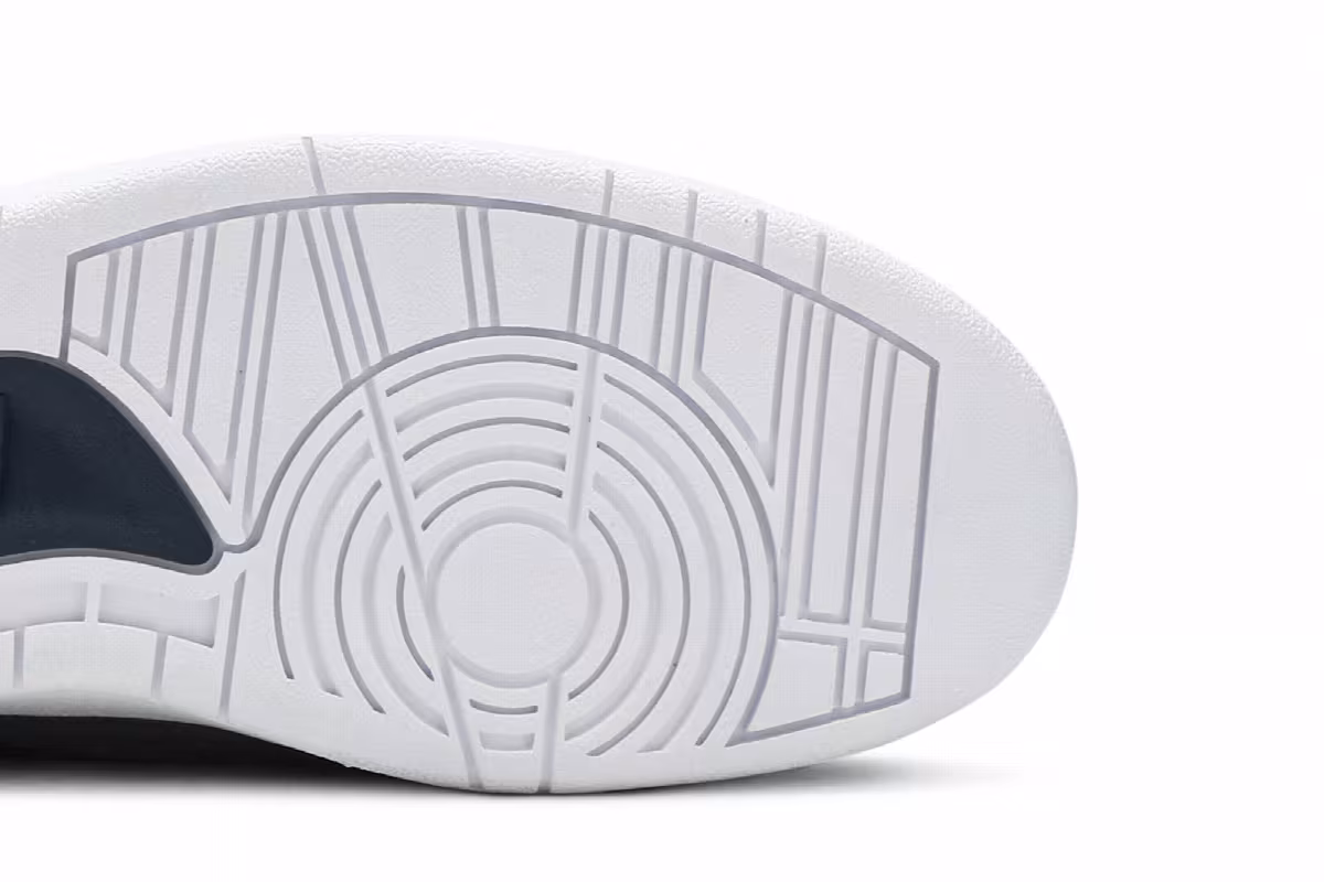 Air Jordan 2 Deconstructed Thunder Blue, view 6