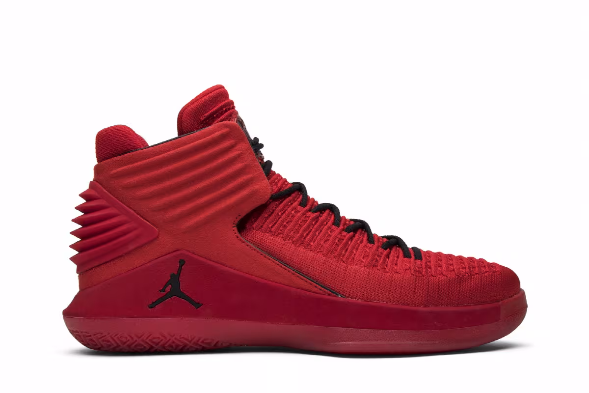 Air Jordan 32 Rosso Corsa, view 2
