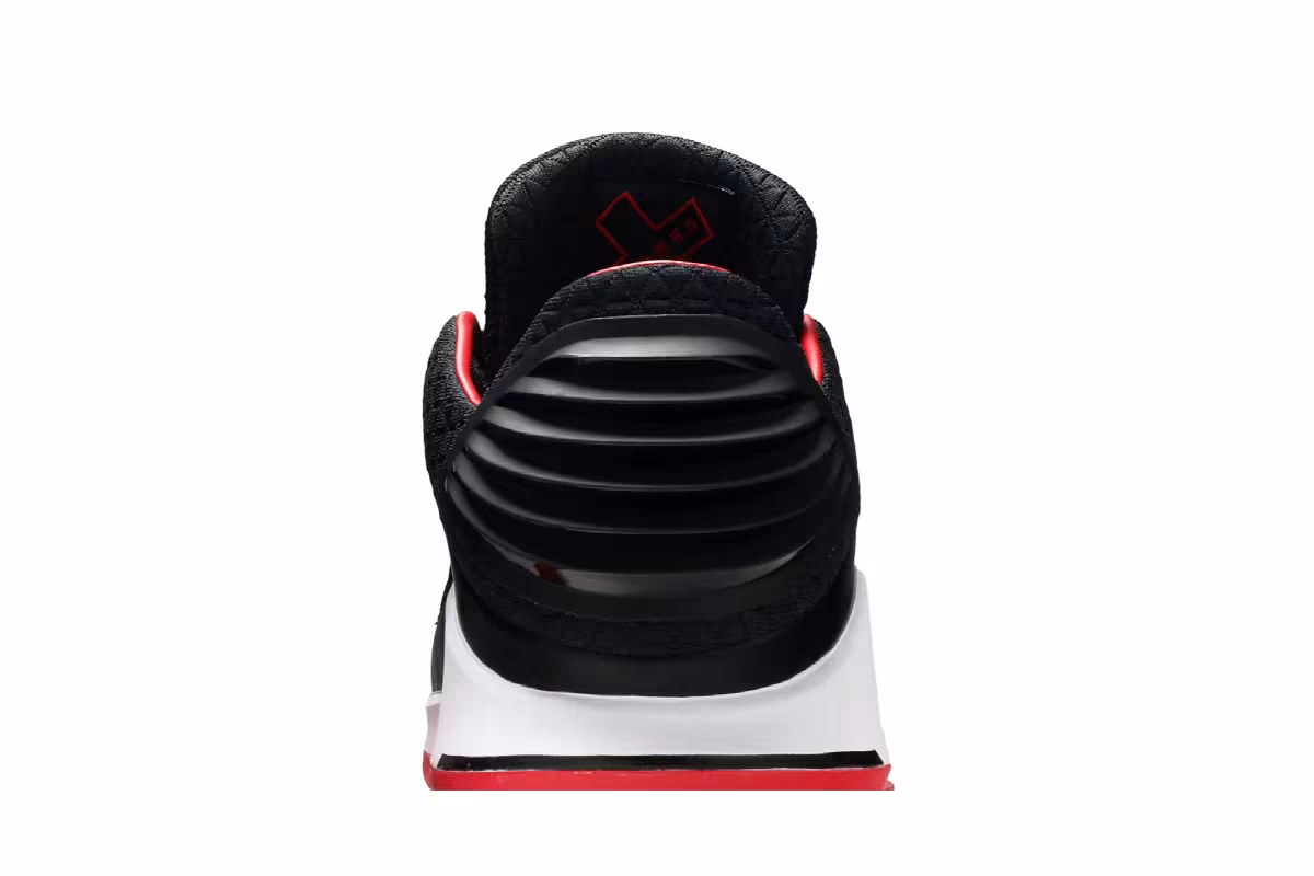 Air Jordan 32 Low Bred, view 8