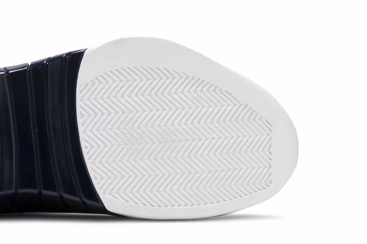 Air Jordan 15 Obsidian 2017, view 6