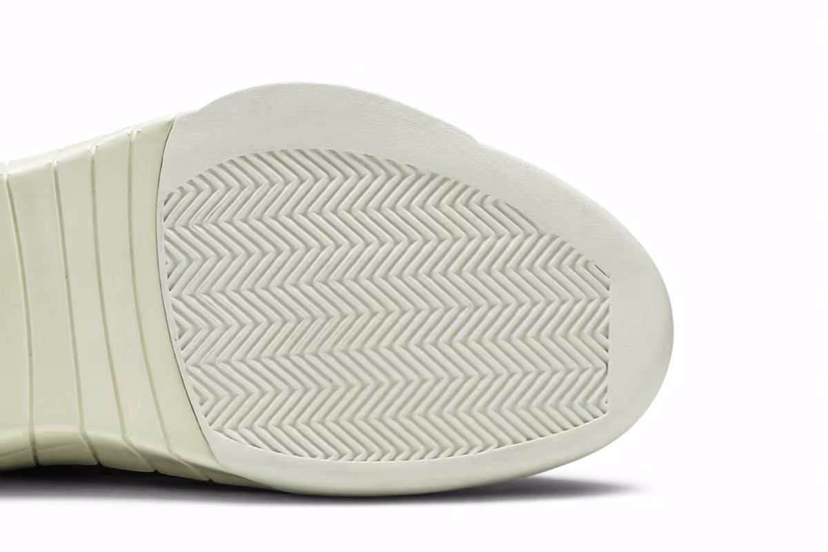 PSNY x Air Jordan 15 Black Suede, view 6