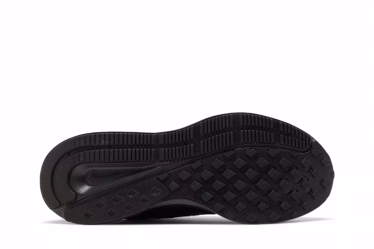 Nike Run Swift 2 Black Dark Smoke Grey, view 5