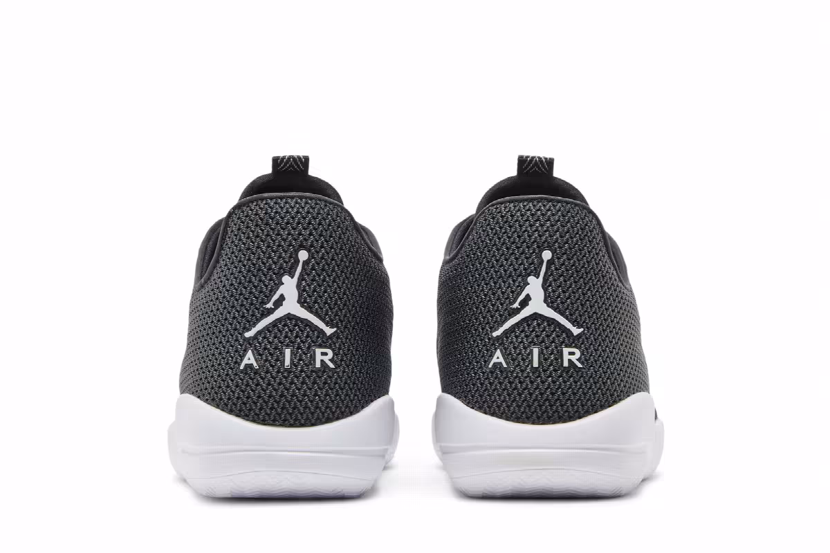 Air Jordan Eclipse Black White, view 7