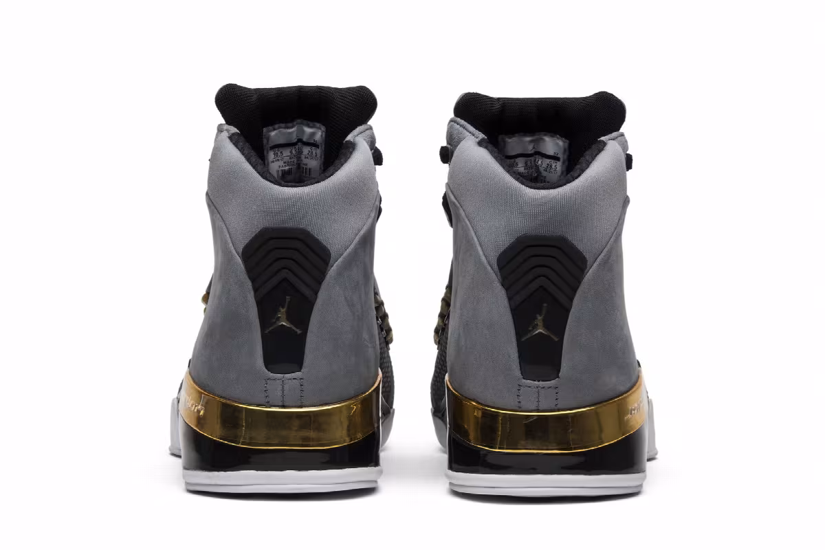 Trophy Room x Air Jordan 17 Cool Grey, view 7