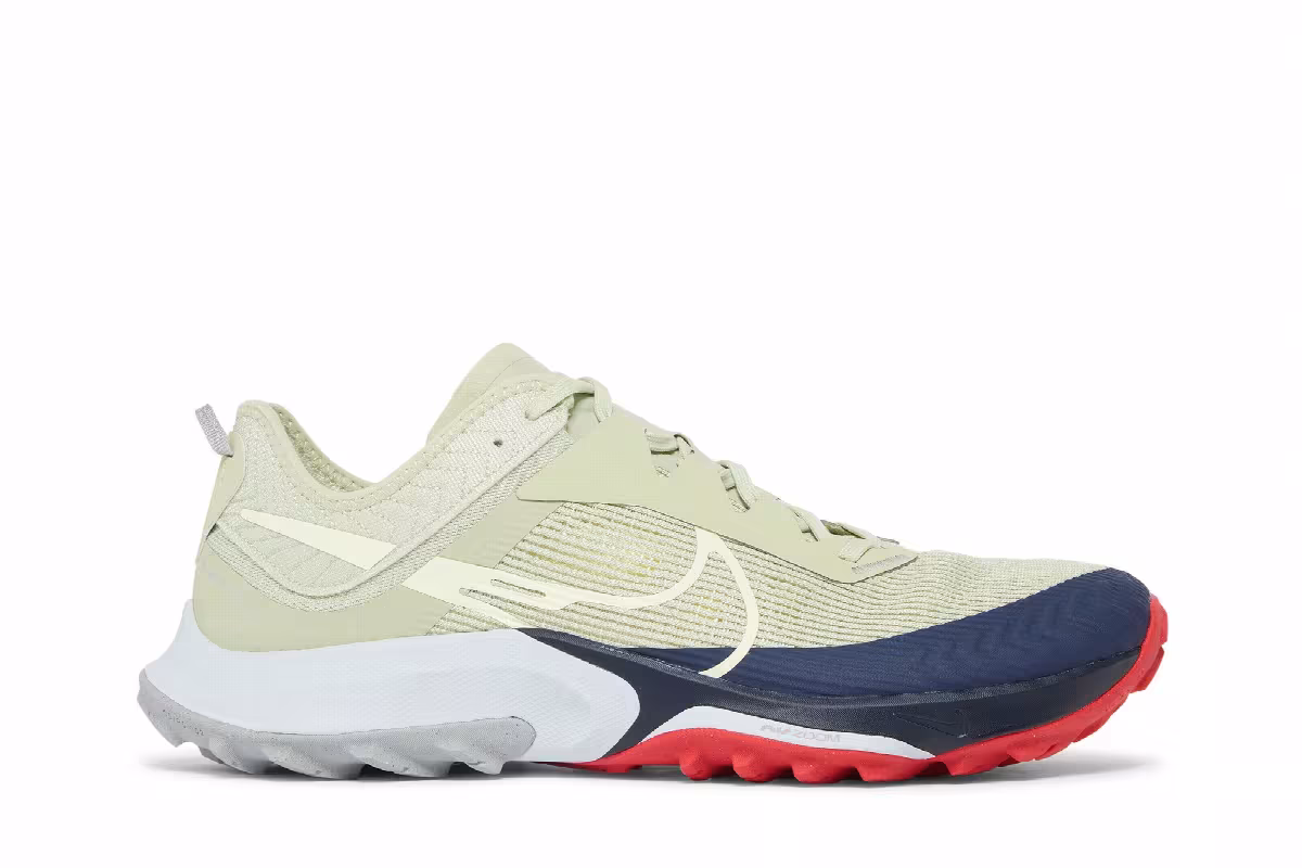 Nike Air Zoom Terra Kiger 8 Olive Aura, view 2