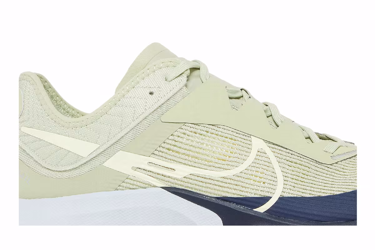 Nike Air Zoom Terra Kiger 8 Olive Aura, view 3