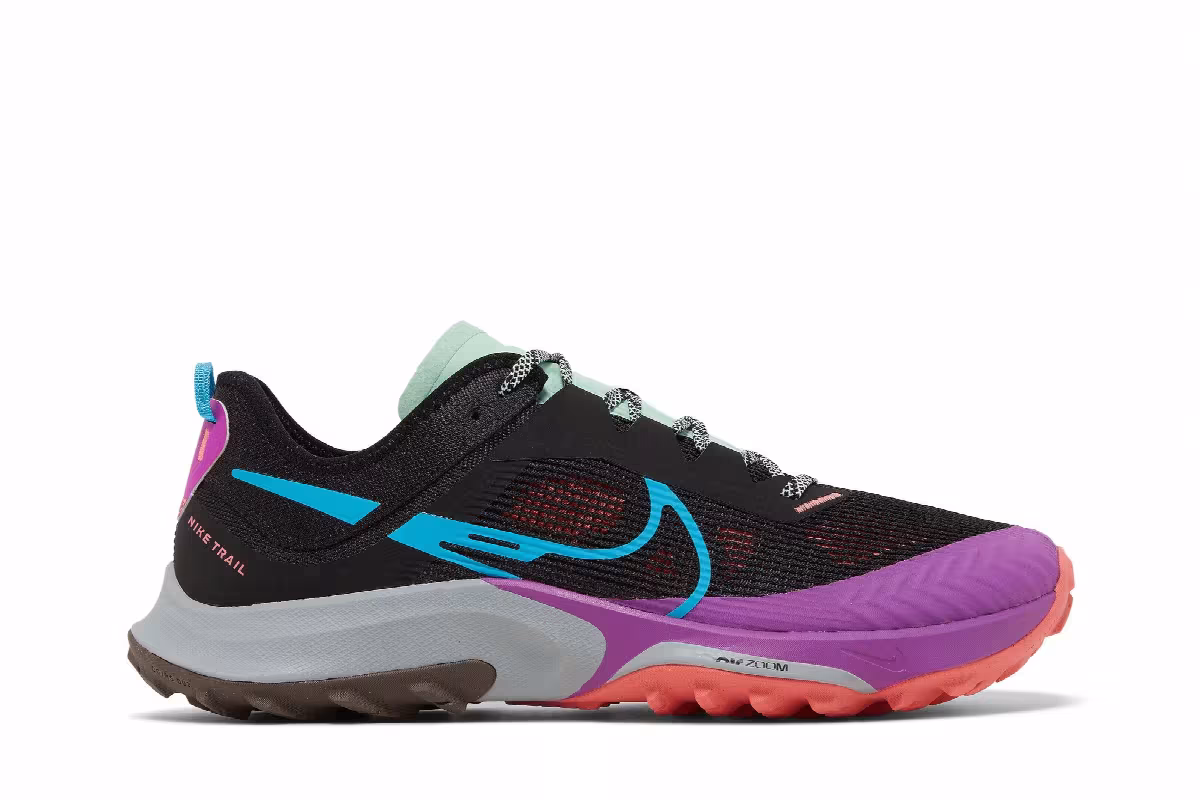 Nike Air Zoom Terra Kiger 8 Black Vivid Purple, view 2
