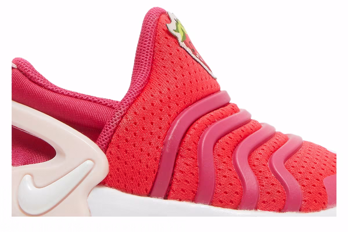 Nike Dynamo Go TD Strawberry, view 3