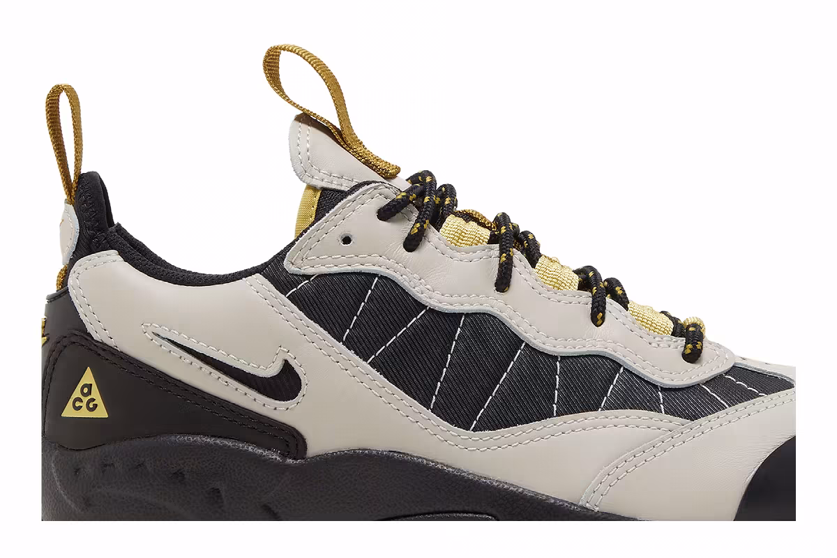 Nike ACG Air Mada Light Bone, view 3