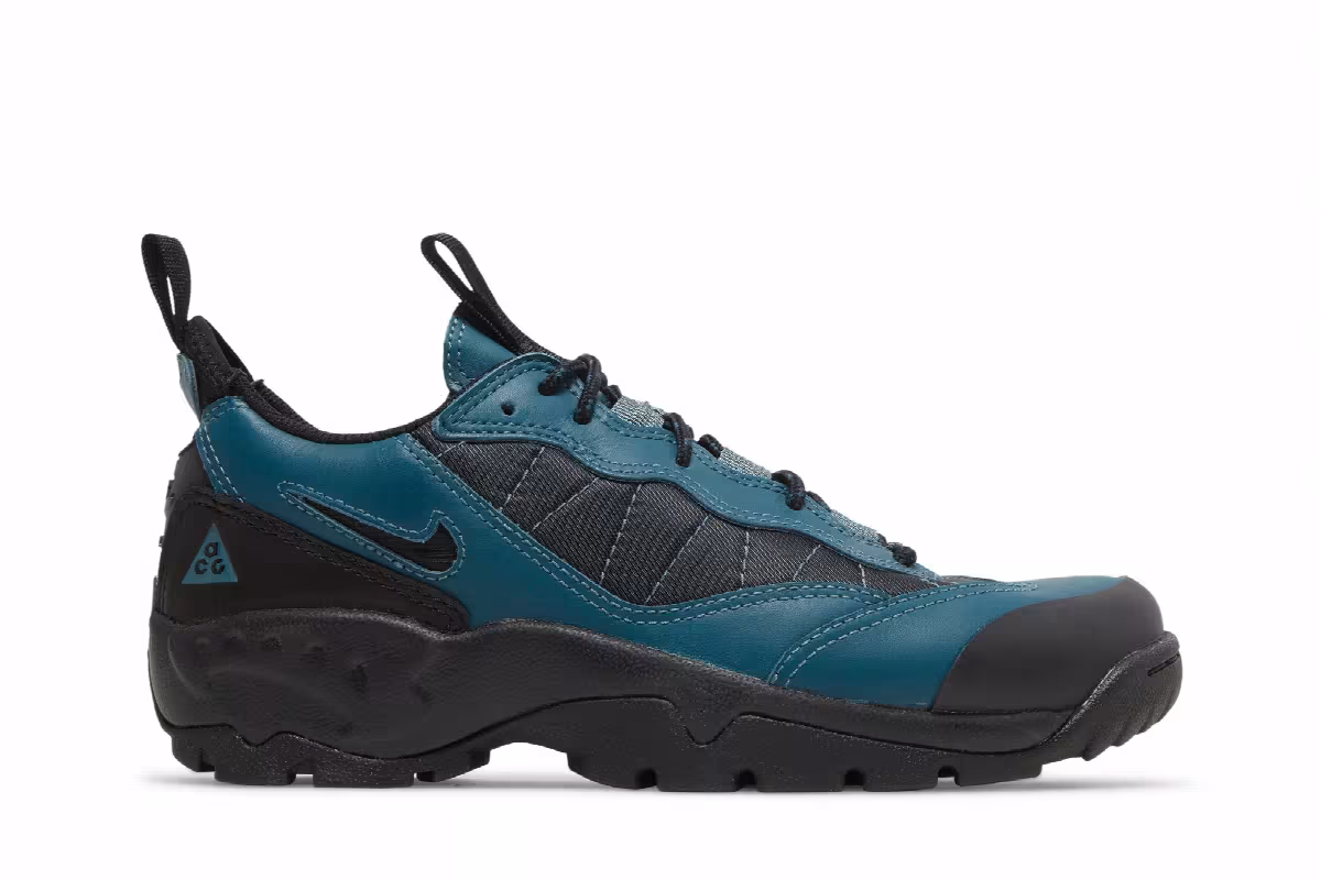 Nike ACG Air Mada Ash Green, view 2