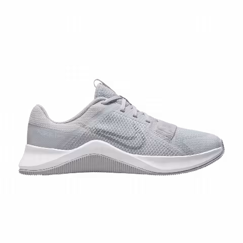 Nike Wmns MC Trainer 2 'Pure Platinum Metallic Silver'
