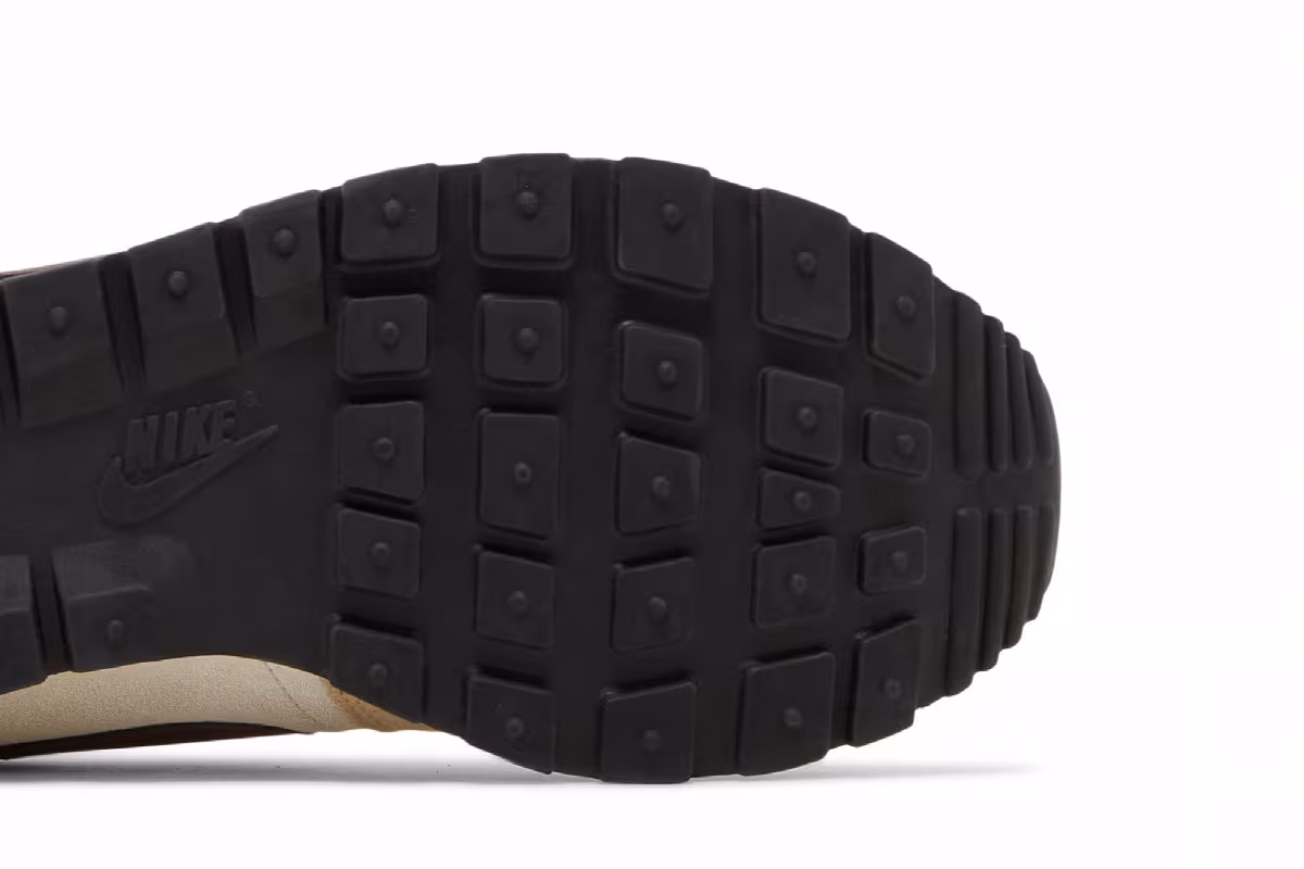 Nike Air Pegasus 83 Sail Light Chocolate, view 6