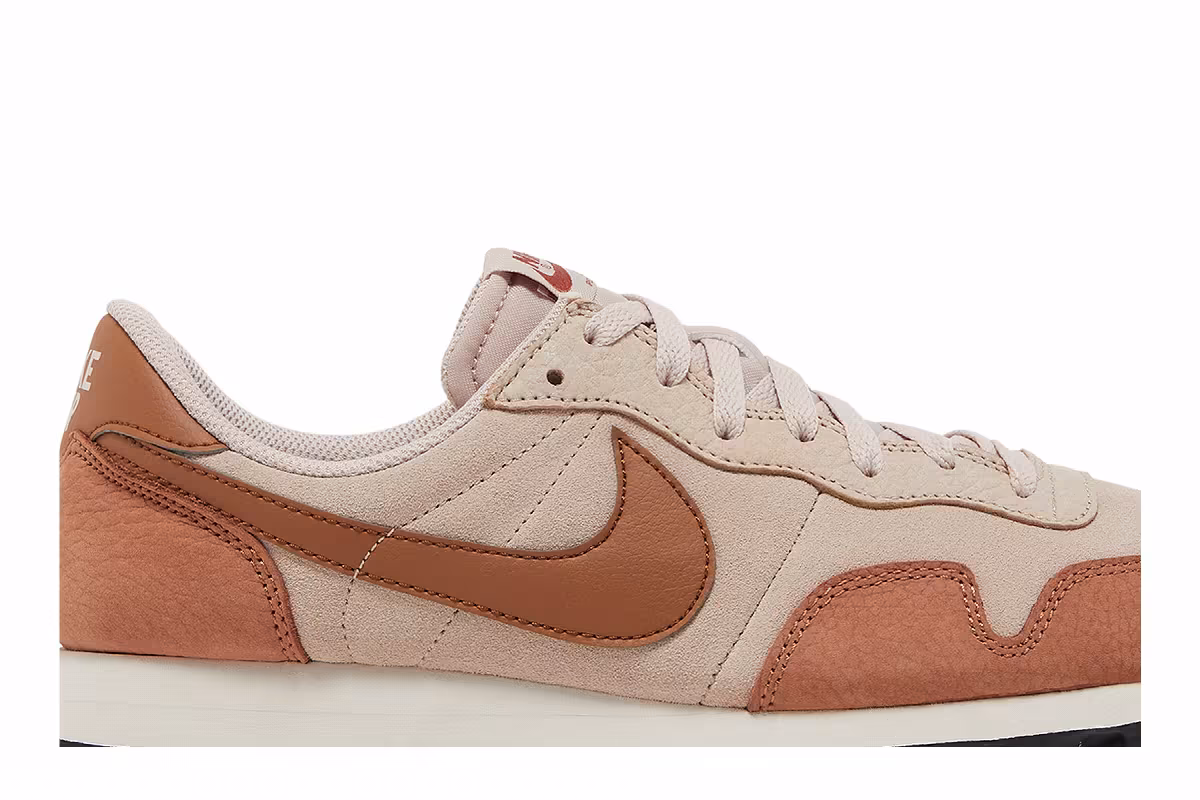 Nike Air Pegasus 83 Mineral Clay, view 3