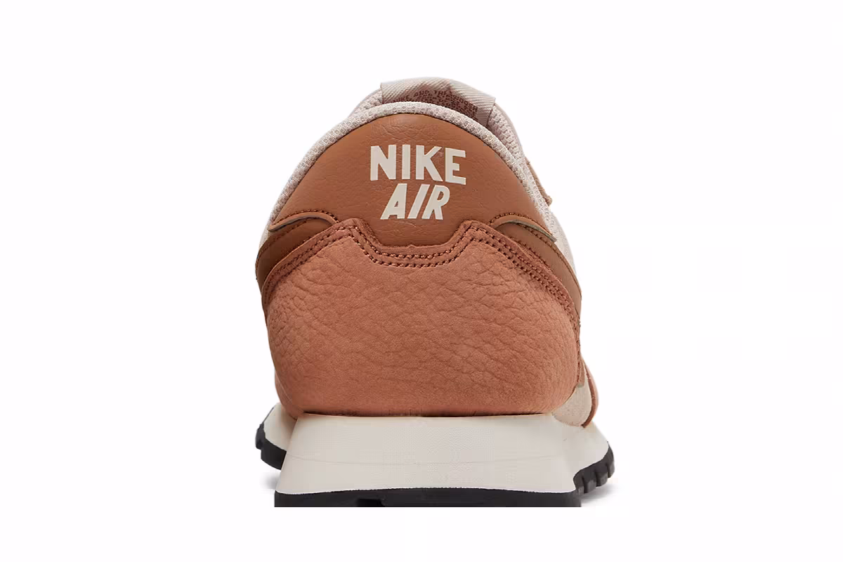 Nike Air Pegasus 83 Mineral Clay, view 8