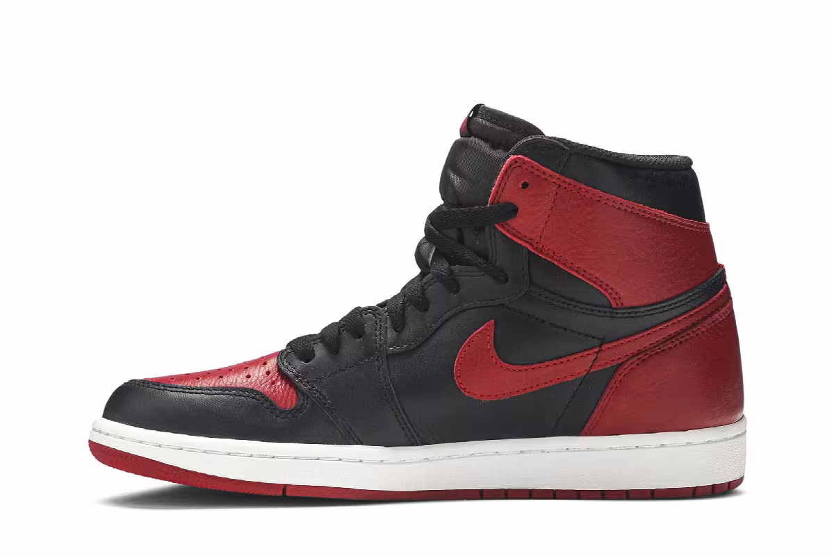 Air Jordan 1 High OG Banned, Bred 2016, view 4