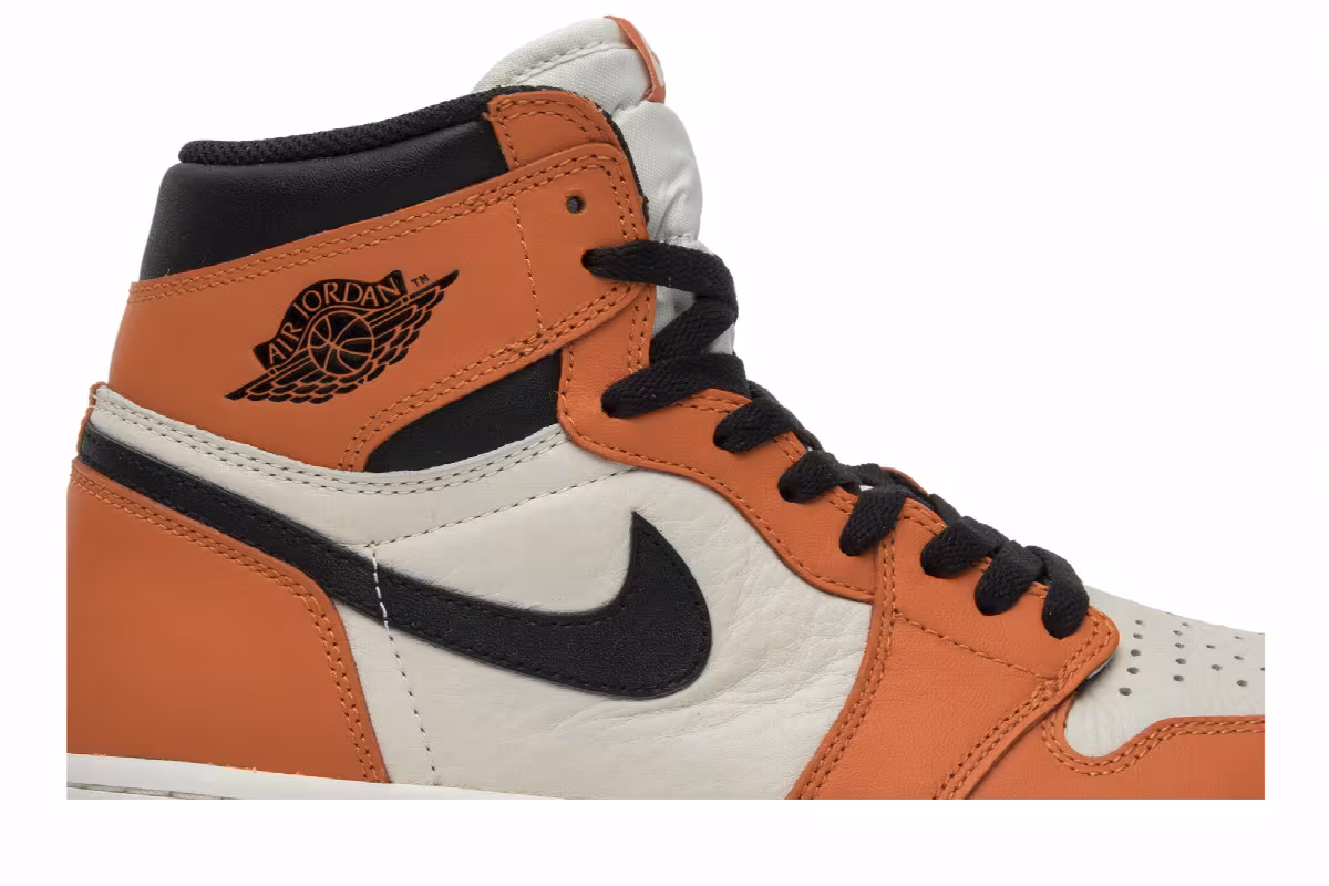 Air Jordan 1 High OG shattered backboard away, view 3
