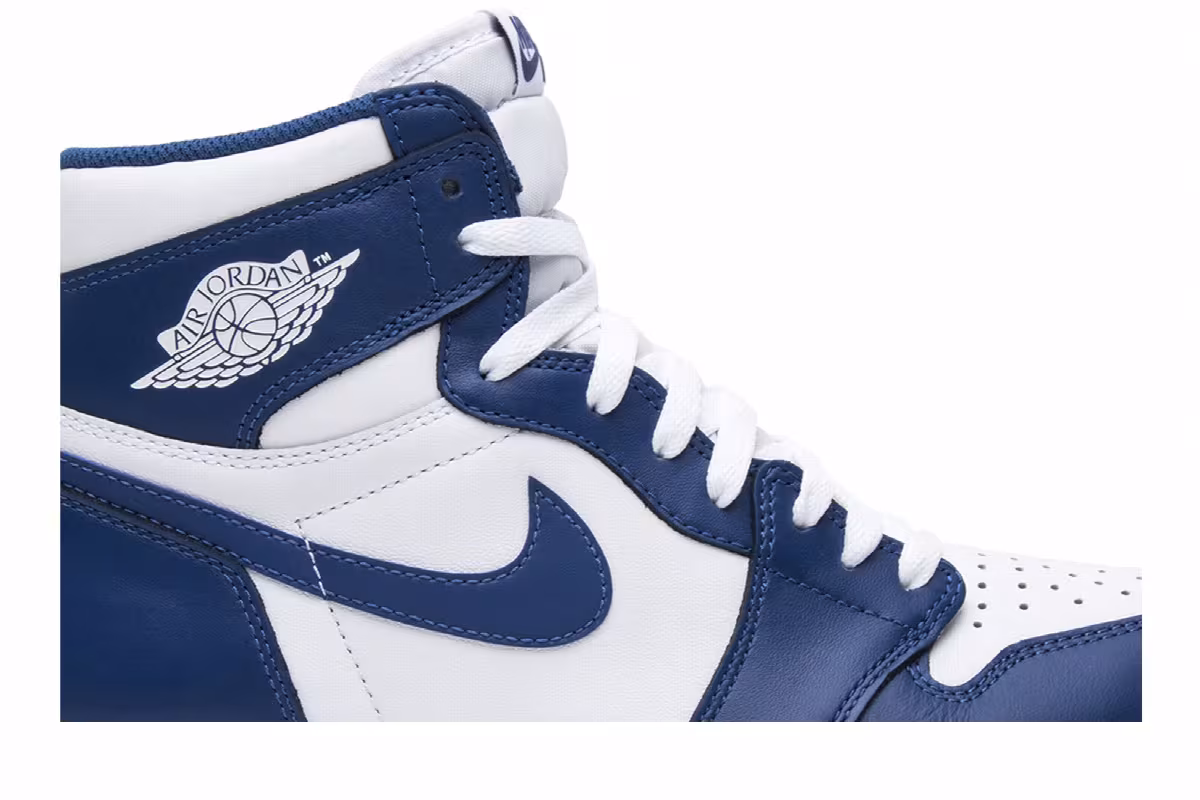 Air Jordan 1 High OG Storm Blue, view 3