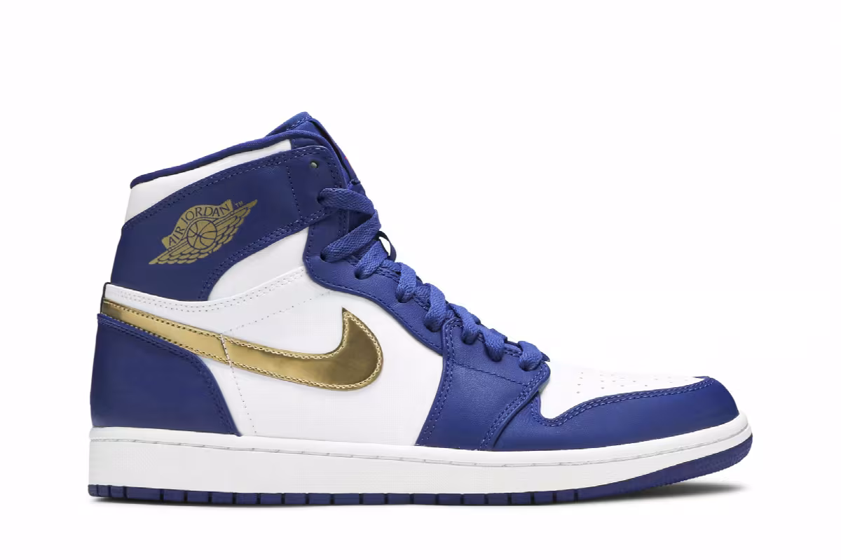 Air Jordan 1 High Gold Medal, view 2