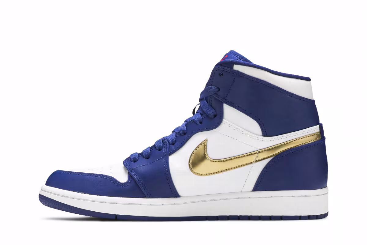 Air Jordan 1 High Gold Medal, view 4