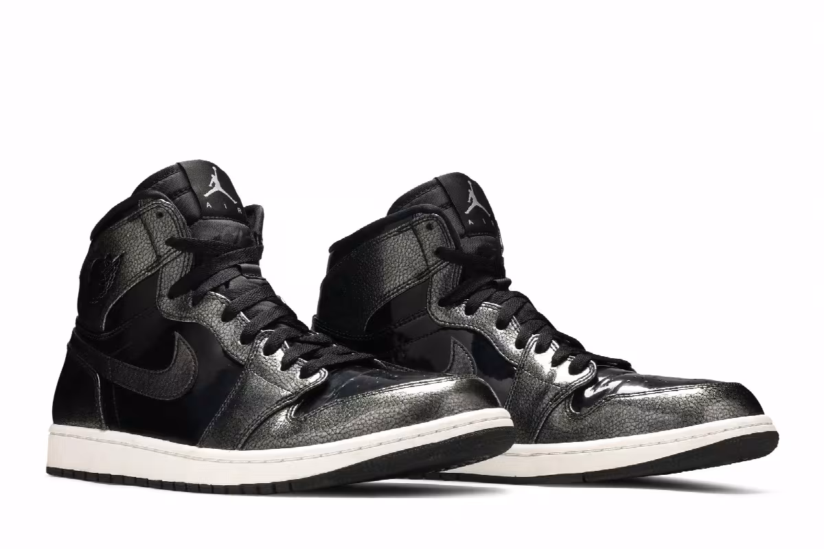 Air Jordan 1 High Black Patent, view 9