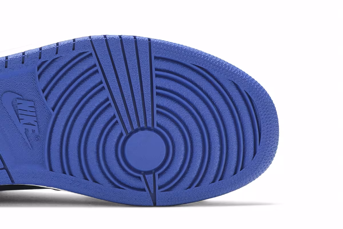 Air Jordan 1 Ultra High Royal, view 6
