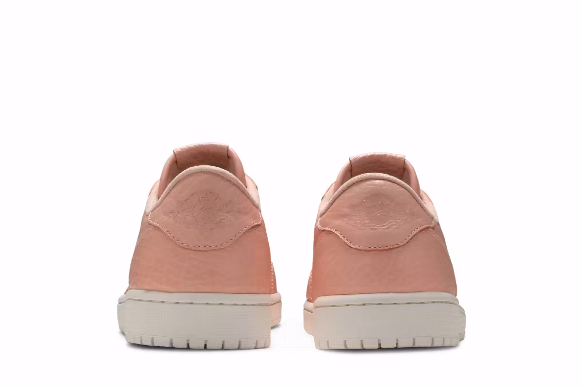 Air Jordan 1 Low Swooshless Arctic Orange, view 7