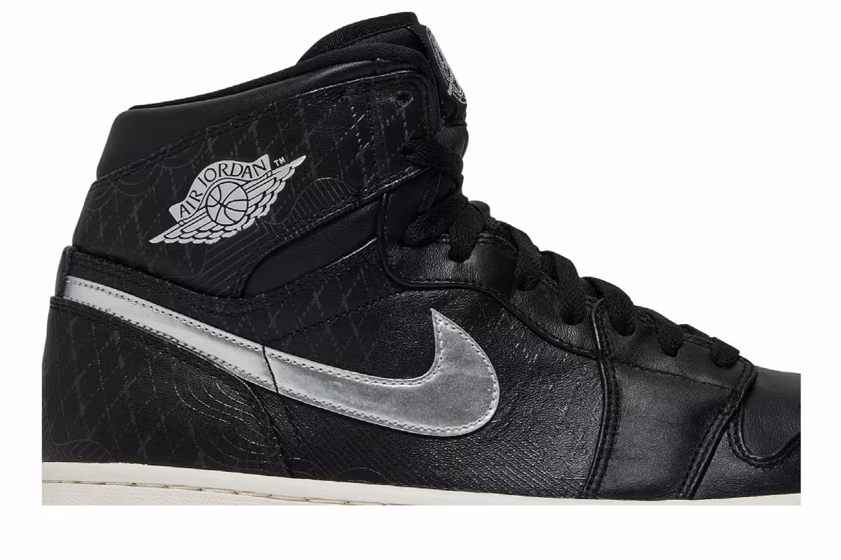 Air Jordan 1 High Passport, view 3