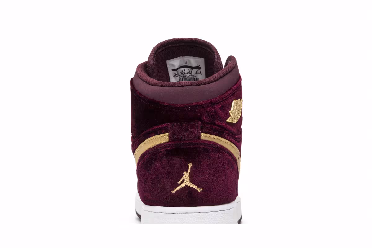 Air Jordan 1 Heiress GG Velvet, view 8
