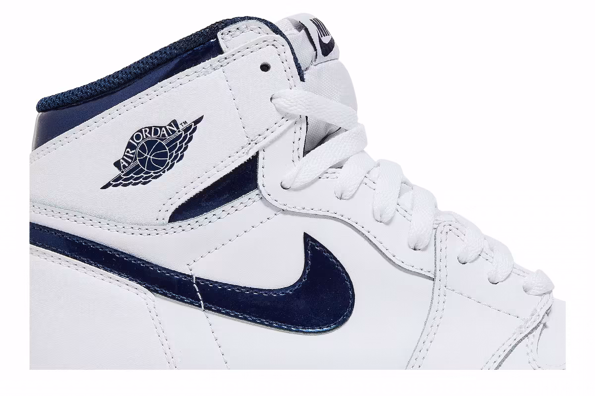 Air Jordan 1 High OG BG Metallic Navy, view 3