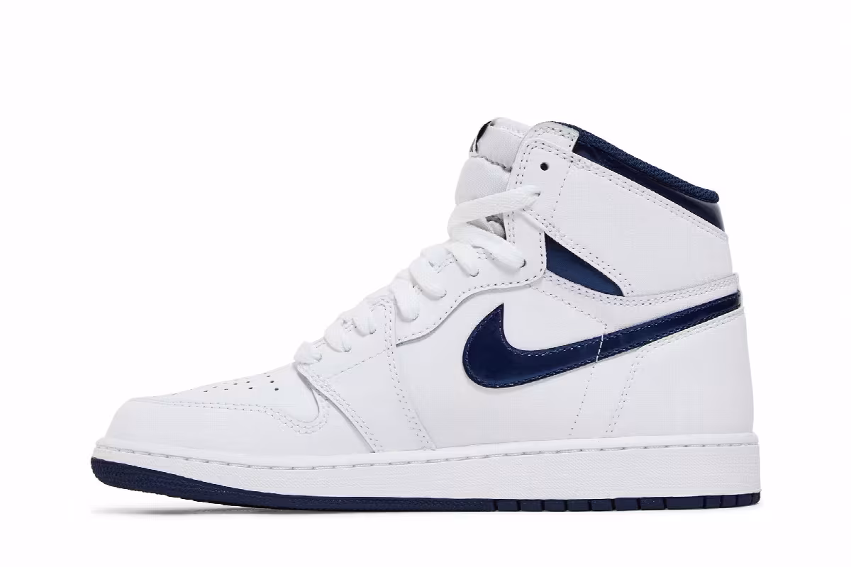 Air Jordan 1 High OG BG Metallic Navy, view 4