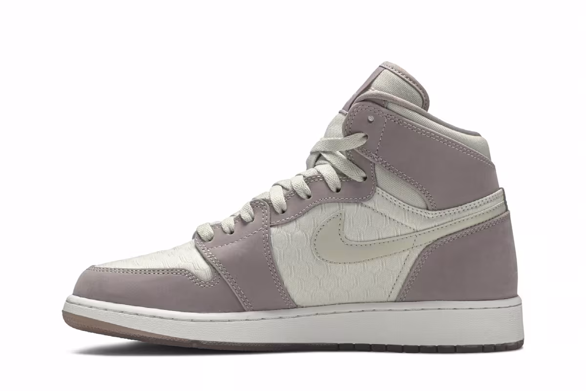 Air Jordan 1 High GG Heiress, view 4