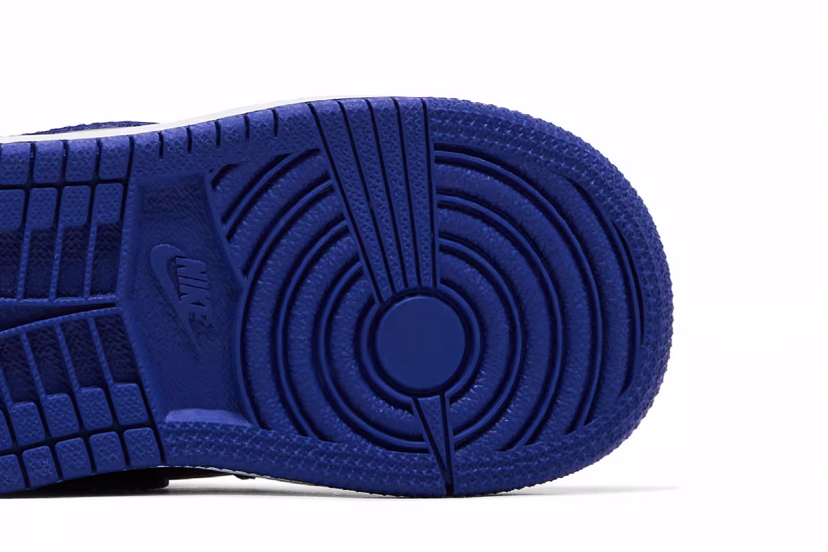 Air Jordan 1 Hi TD Deep Royal Blue, view 6