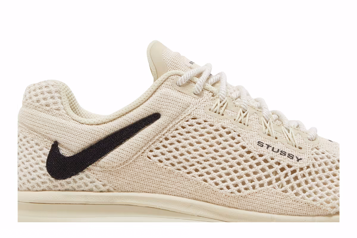 Stussy x Nike Air Max 2013 Fossil, view 3