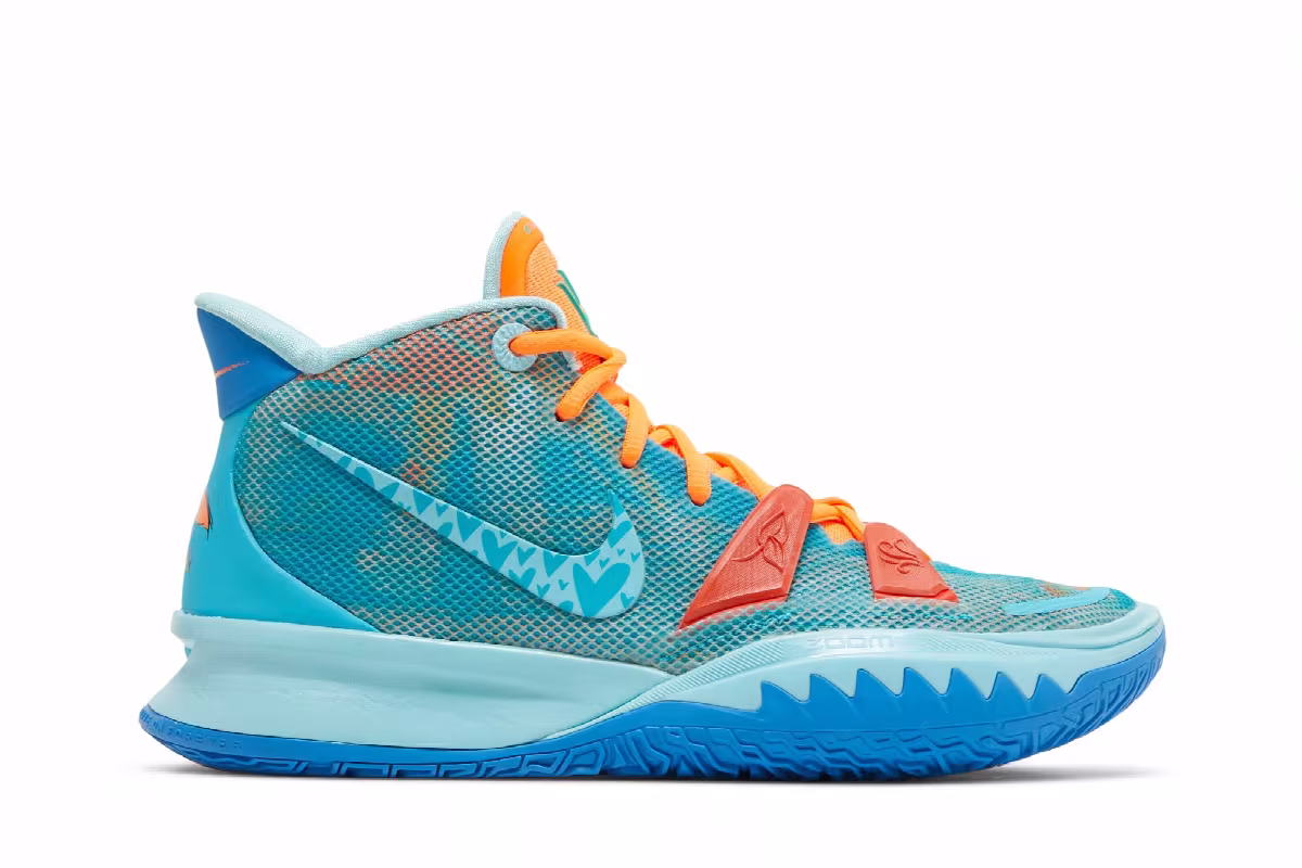 Sneaker Room x Nike Kyrie 7 Fire & Water, view 2