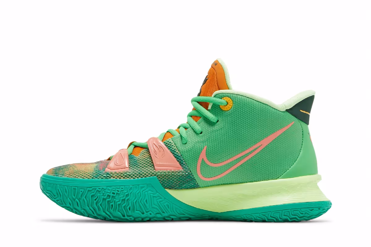 Sneaker Room x Nike Kyrie 7 Air & Earth, view 4
