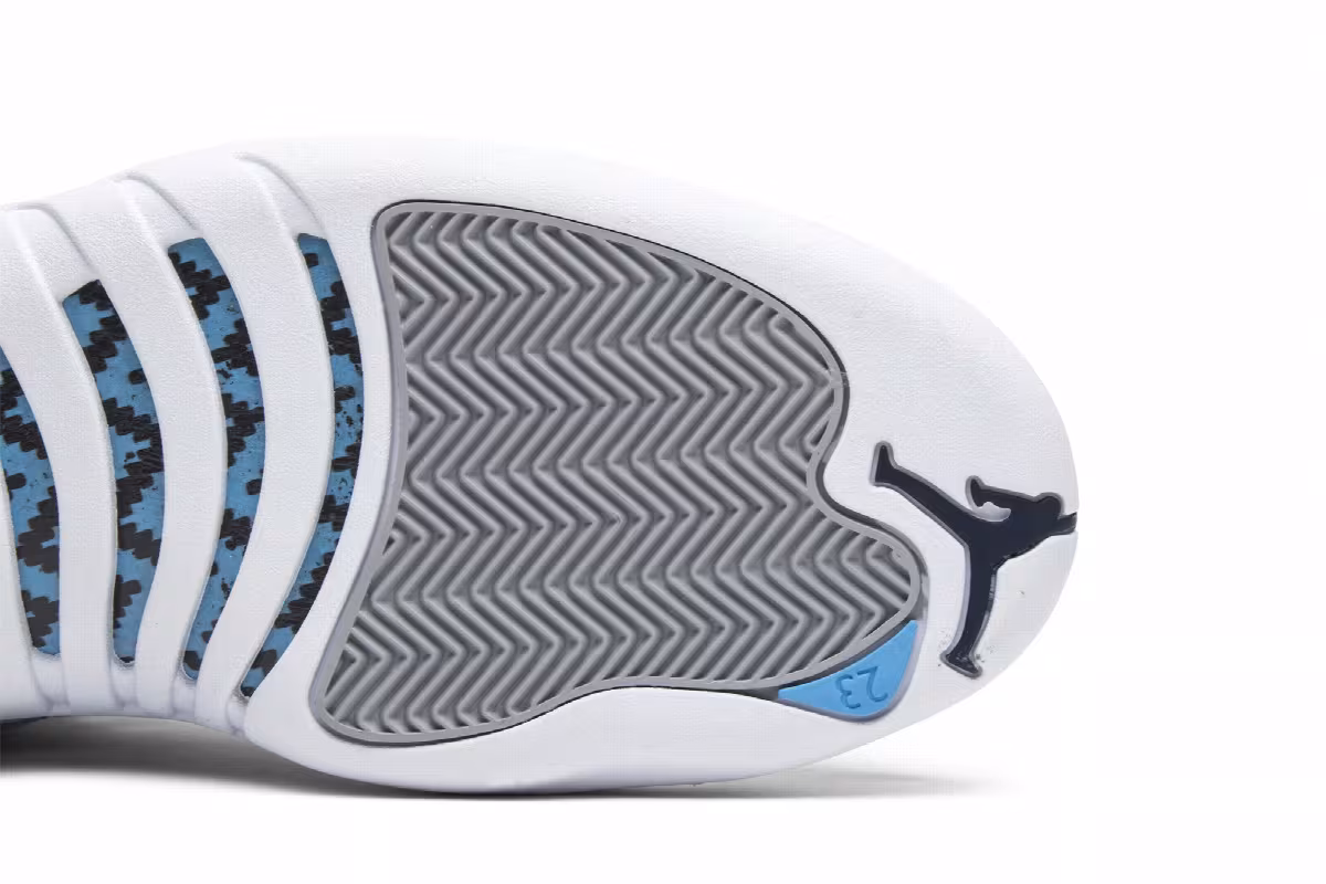 Air Jordan 12 Grey University Blue, view 6