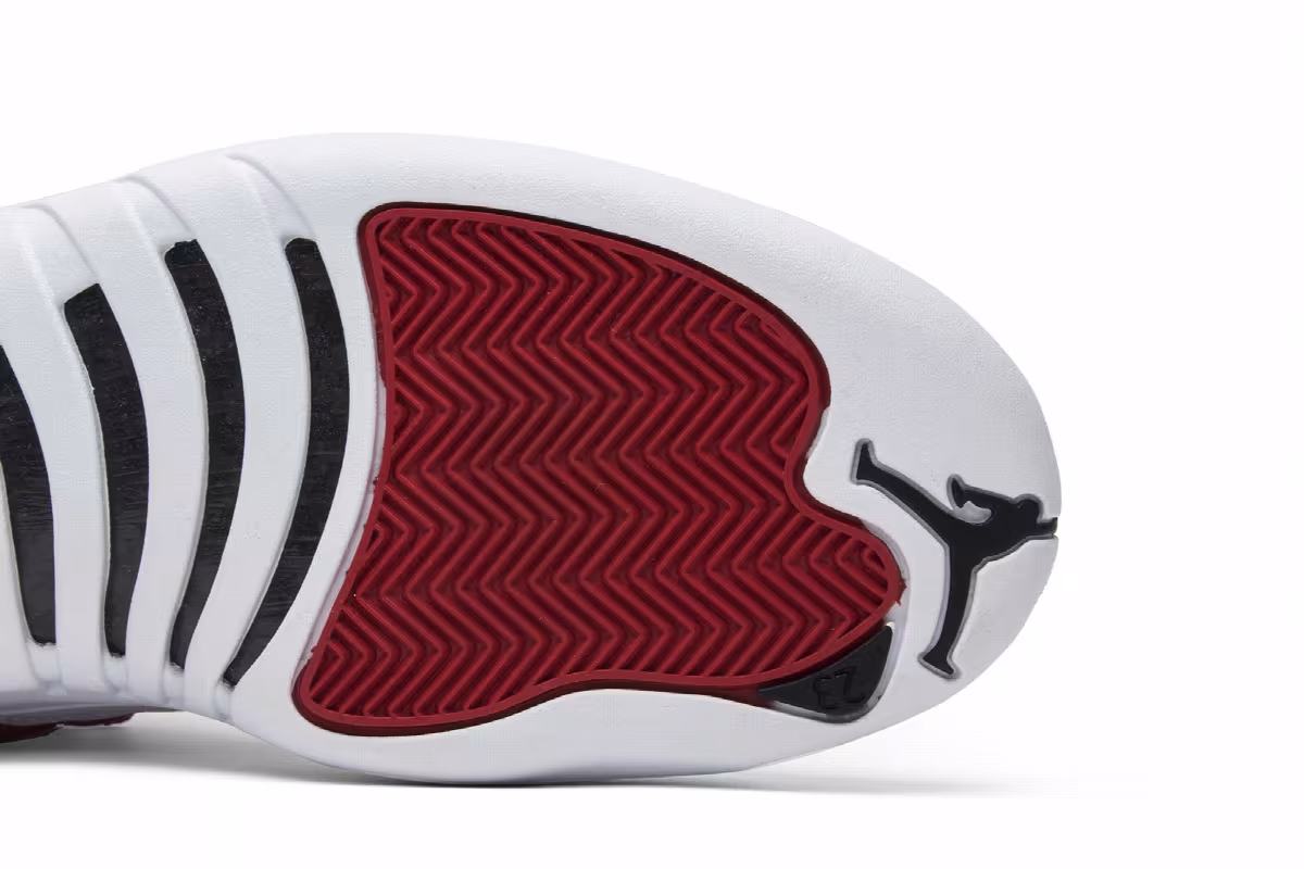Air Jordan 12 Gym Red, view 6