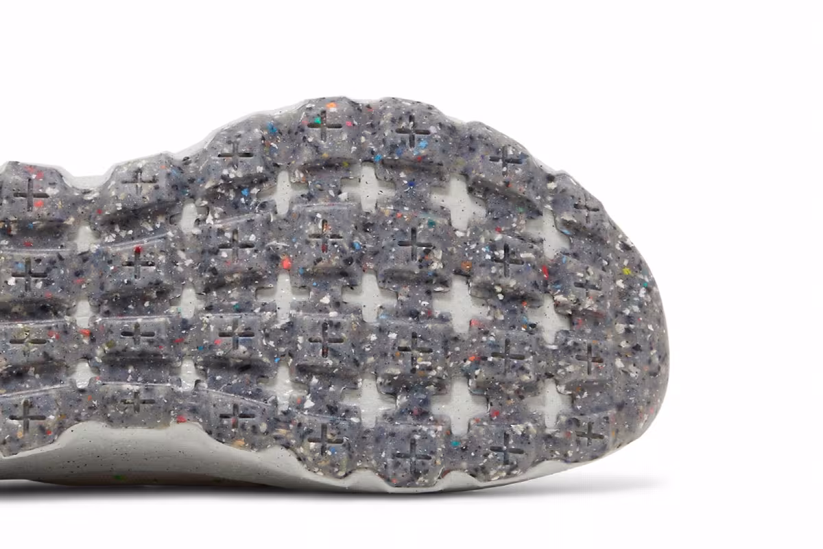 Nike Women's Space Hippie 04 Cave Stone, view 6
