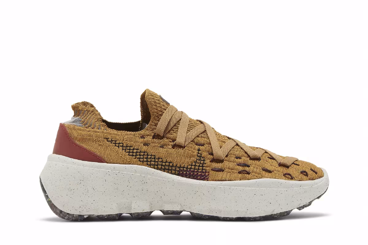 Nike Women's Space Hippie 04 Wheat Dark Beetroot, view 2