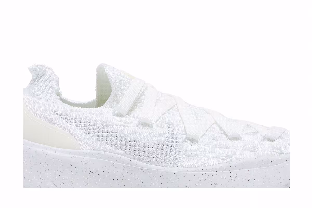 Nike Women's Space Hippie 04 White, view 3