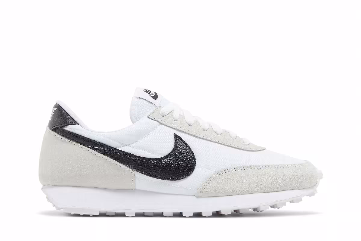 Nike Women's Daybreak White Black, view 2