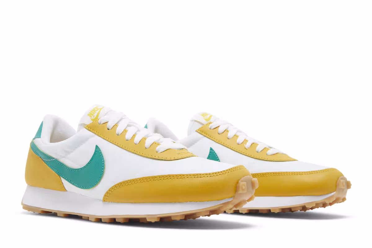 Nike Women's Daybreak White Yellow Ochre, view 9