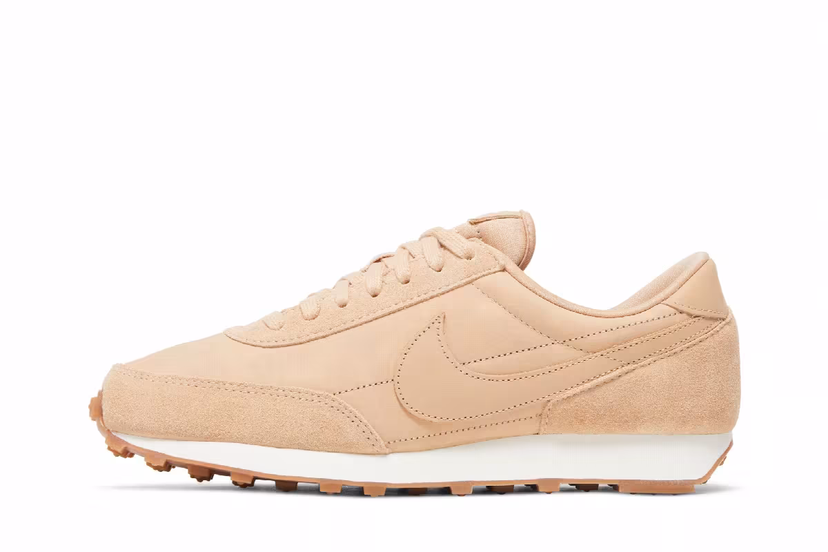 Nike Women's DBreak Premium Vachetta Tan, view 4