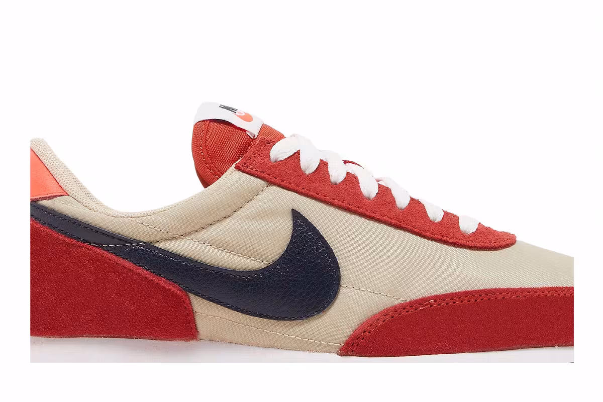 Nike Women's Daybreak Cinnabar Sanddrift Gum, view 3