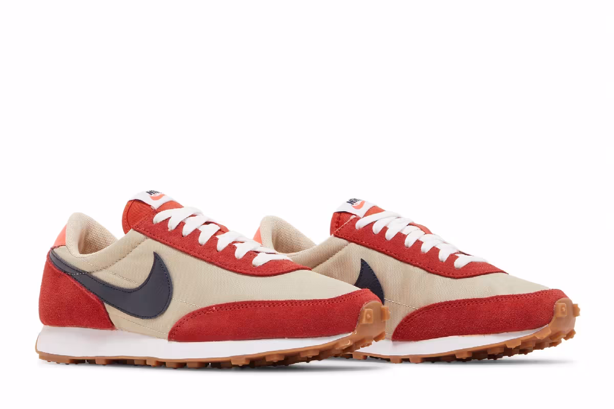 Nike Women's Daybreak Cinnabar Sanddrift Gum, view 9