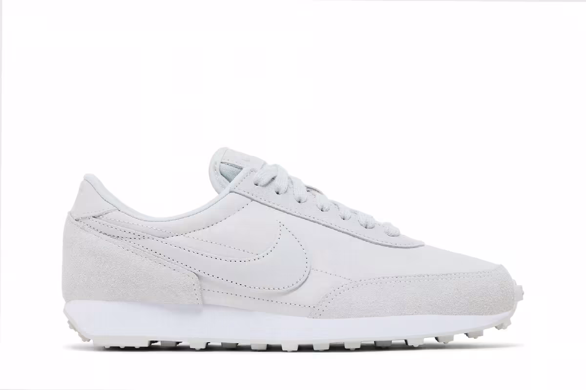 Nike Women's Daybreak Premium Photon Dust, view 2
