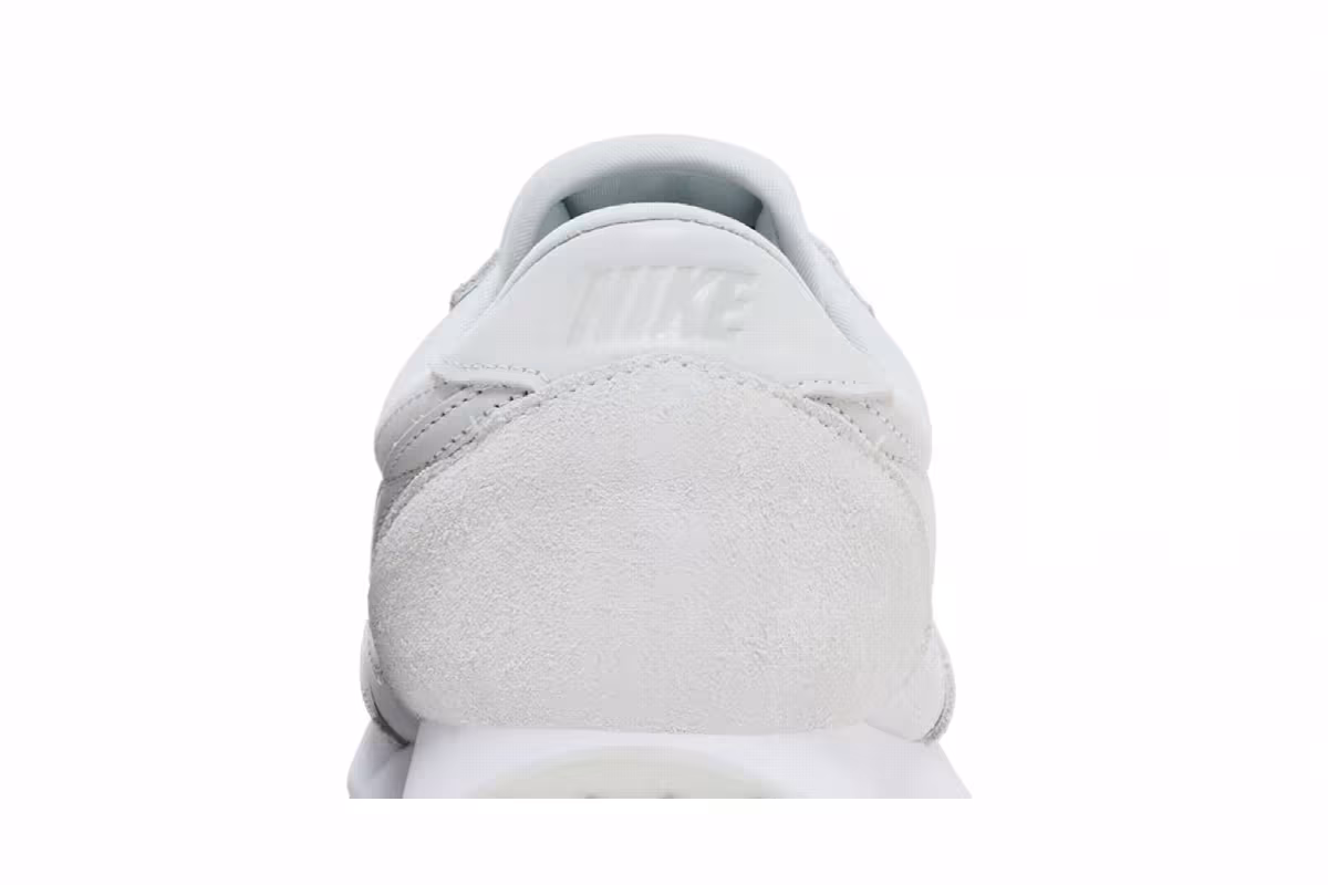 Nike Women's Daybreak Premium Photon Dust, view 8
